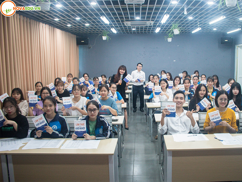 Lớp Kế toán chuyên sâu dành cho 100 bạn SV xuất sắc chuyên ngành Kế toán Khoa Kinh tế - Đại học Mở HN